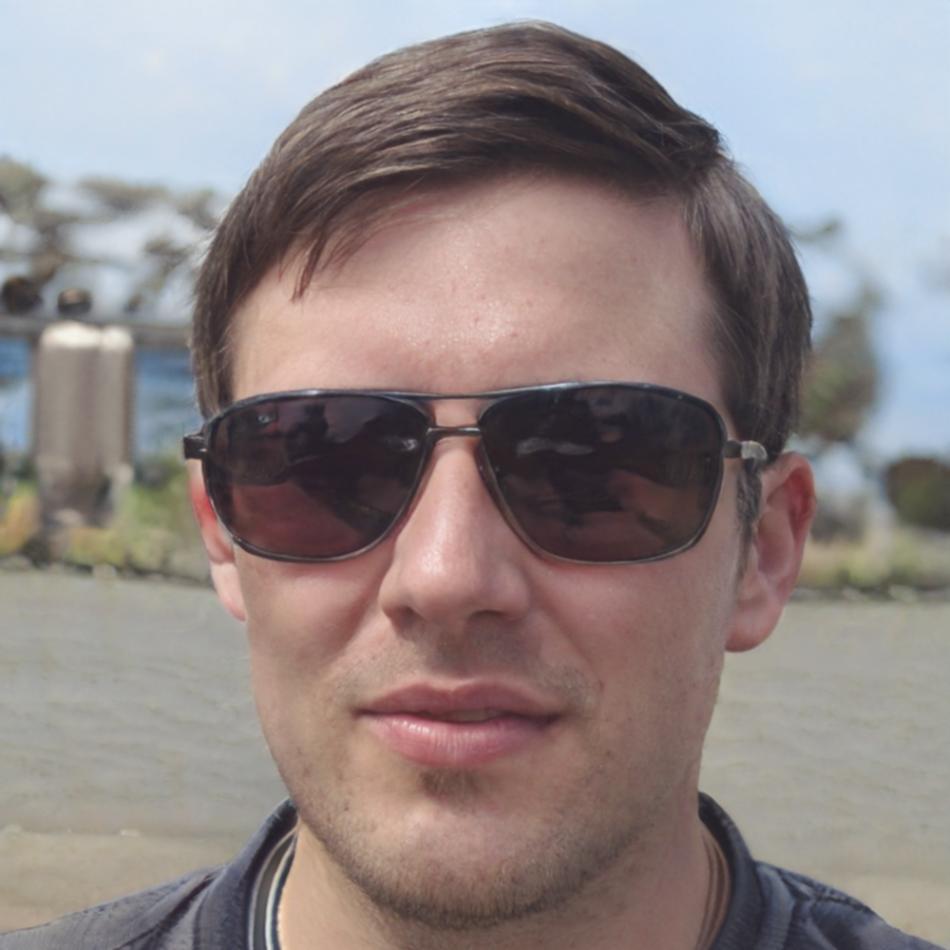 Portrait of Callum Ó Briain, full-stack blockchain developer and integration specialist